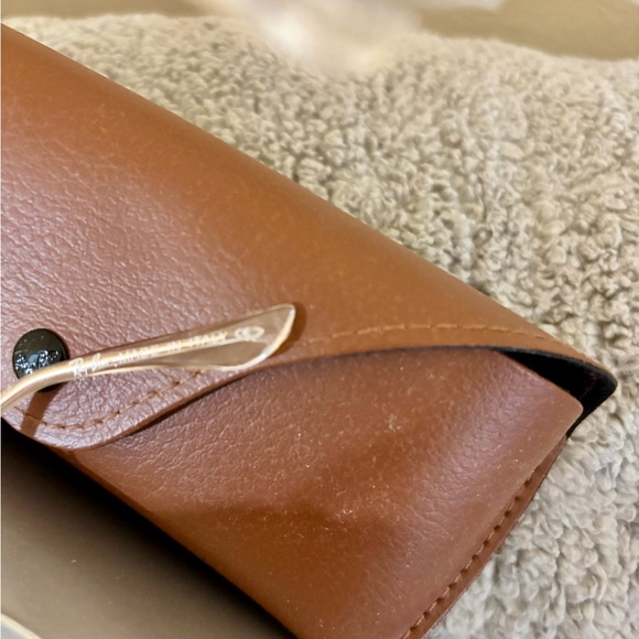 Like-New RayBan RB3447 Round Metal Unisex Sunglasses - Picture 4 of 14